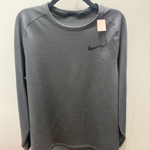 Nike Men’s Charcoal Grey Long-Sleeve Performance Top